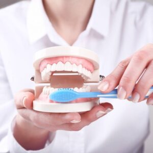 Best dental clinic in Mahanagar