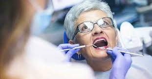 DENTAL CARE TIPS FOR SENIORS